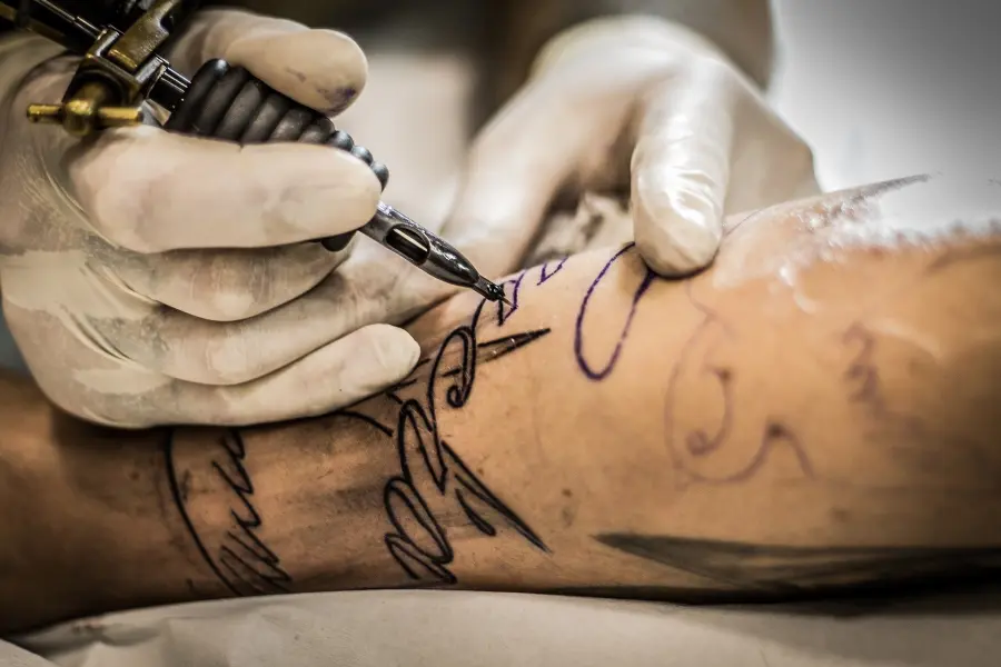 Come fare un tatuaggio in sicurezza?