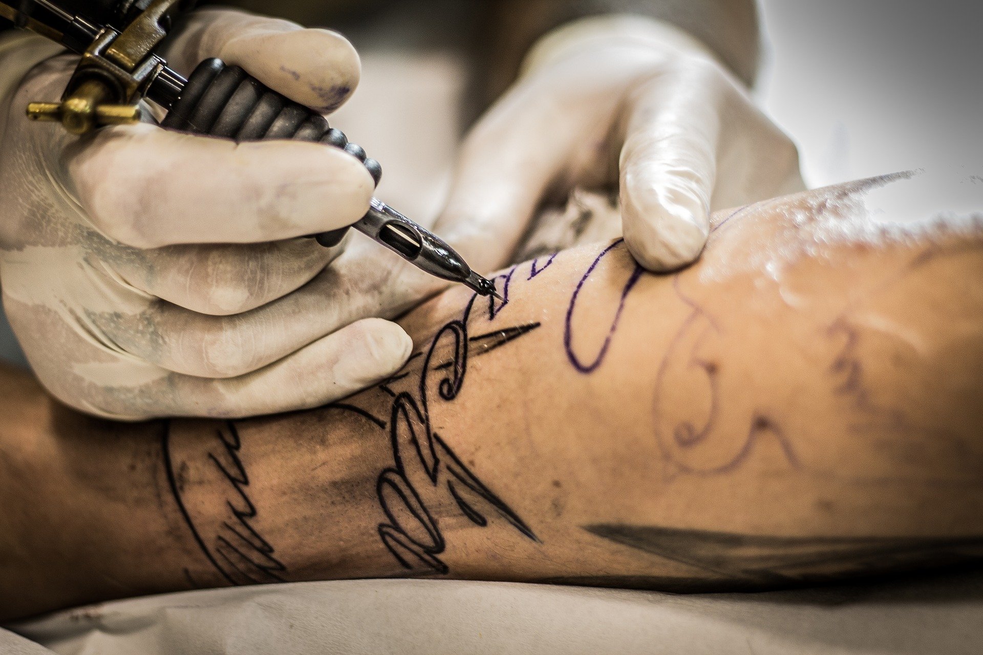 Come fare un tatuaggio in sicurezza?